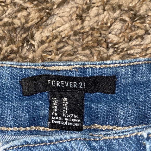 Forever 21 jean shorts - Picture 2 of 3